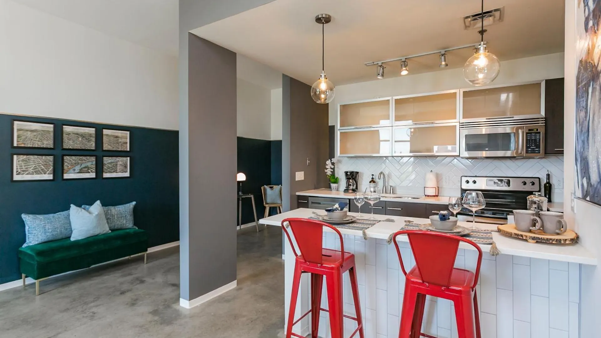 5M306- Mid Century Modern Condo Nashville 0*,  United States